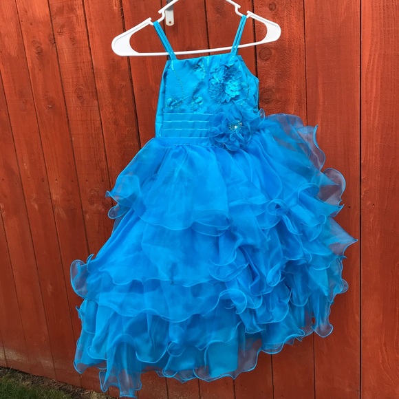 Blue dress